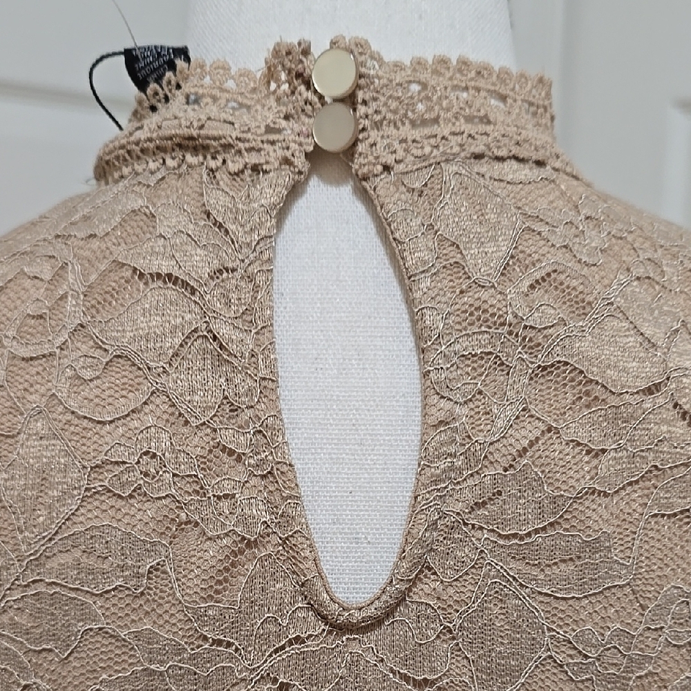 NWT Cable & Gauge Sleeveless Lace Blouse with Mandarin Collar Large - Picture 6 of 8